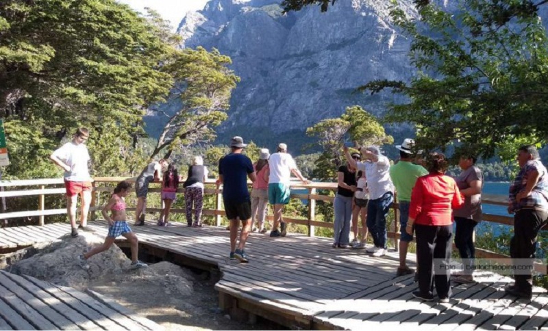 202001200856061f8cee57b24b1dcbef3bc0f1137baa09_med